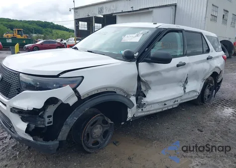 2020 Ford Police Interceptor z USA, uszkodzony, nr VIN 1FM5K8AB7LGA20123